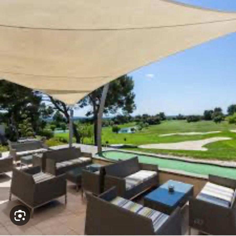 Appartement Golf De Saumane 2 Chambres 2 A 4 Personnes Εξωτερικό φωτογραφία